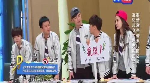 奔跑吧兄弟:王宝强回忆第一期跳进西湖,直言帽子还没找到呢