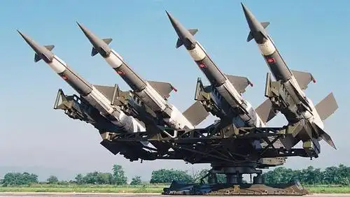 亚音速导弹和超音速导弹哪个好?_机动