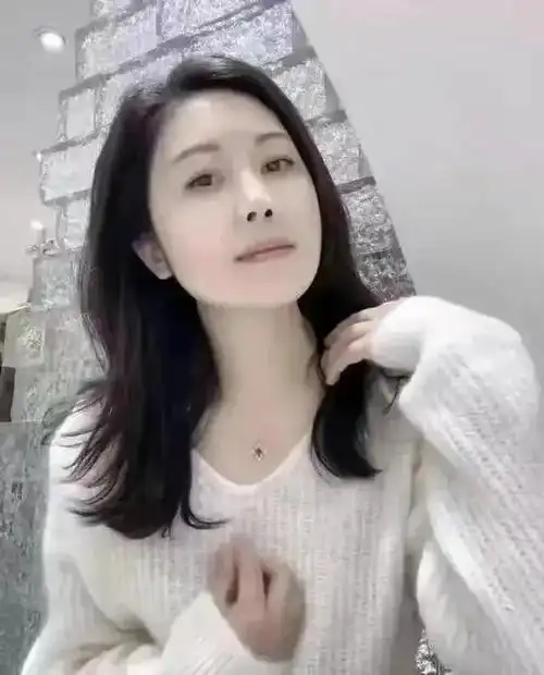 我叫林婉,今年35岁,离婚已经两年了.