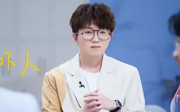 怼天怼地毛不易:被薛之谦力挺出道,凭借14首原创歌曲战胜资本