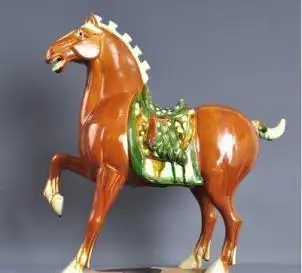 李白《将进酒》中"五花马"的含义存在诸多争议