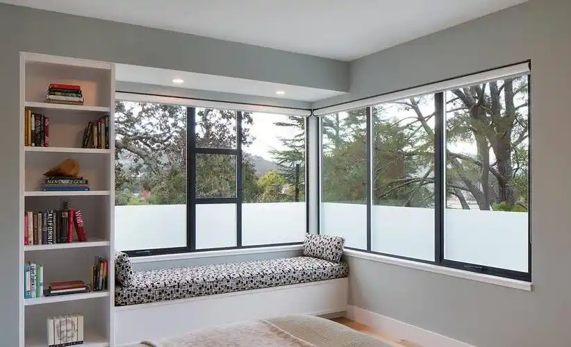 创意家居玻璃窗户装修效果图