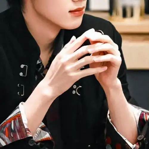 内娱隐藏手模#宋亚轩这个手 我斯哈斯哈01