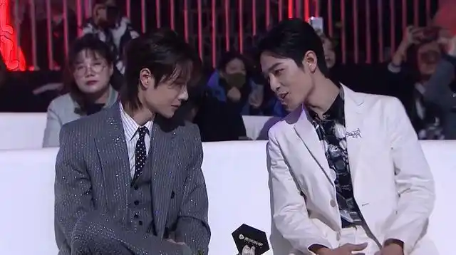 重拾人心肖战王一博再同台网友跪拜腾讯喊爸爸鹅厂信誉回来了