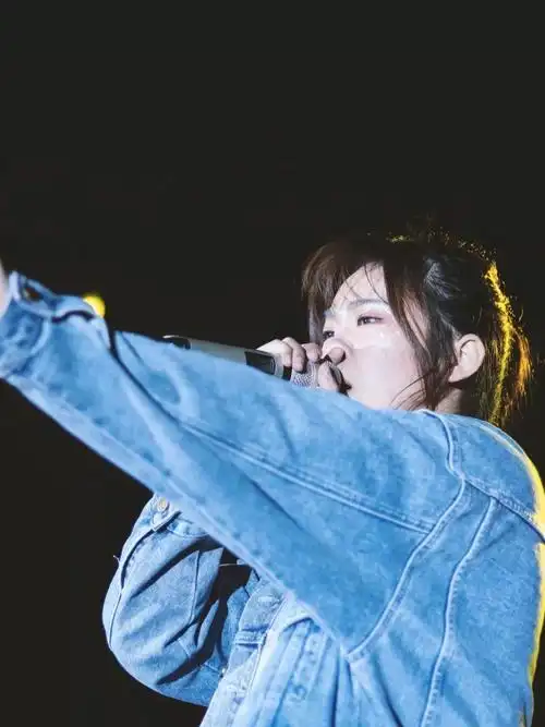 & 自然醒李子健在第二轮演唱中,李子健,尚炳君,金峦江,冷柏寒,李佳宁