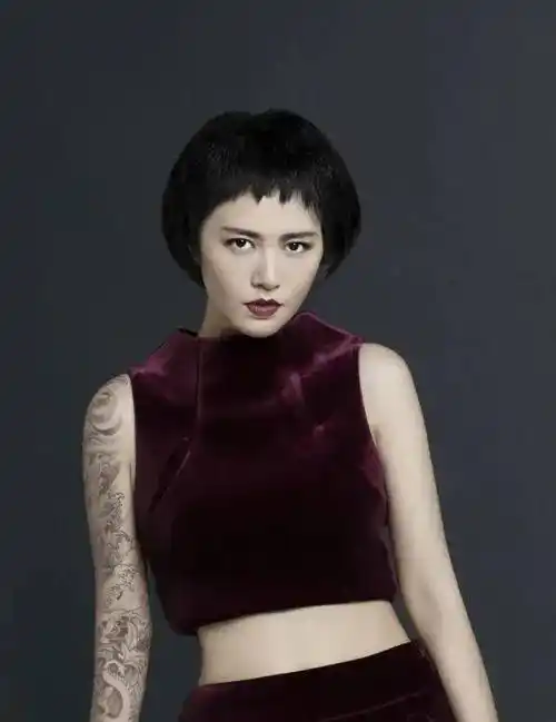 谭维维已羡慕流量歌手了,"做自己"并没有邓紫棋想象的容易_胜利_原因