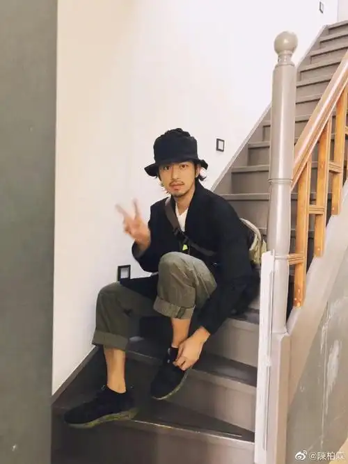 陈柏霖再现蓝色大门夏日经典台词##在夏天的电影里重温蓝色大门