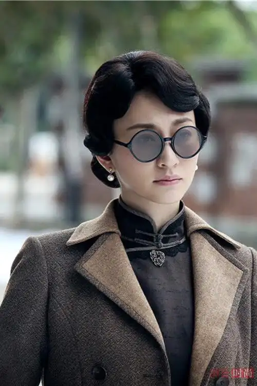 阚清子周冬雨赵丽颖 谁是你最爱的女特工(组图)