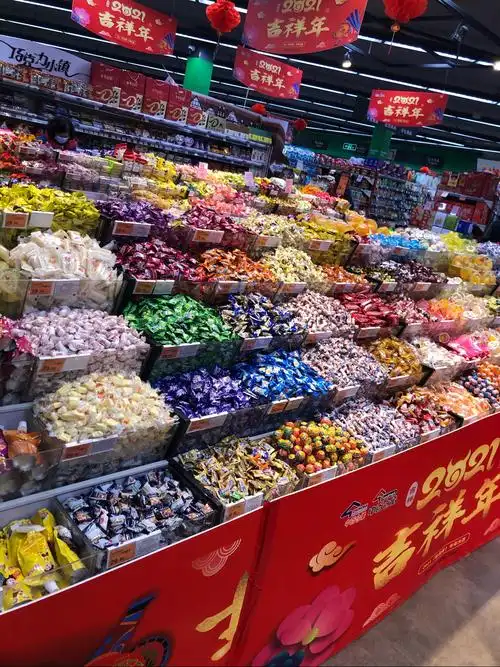 奓山店休闲食品散装陈列图片