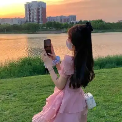 2023超好看真人女生头像背影