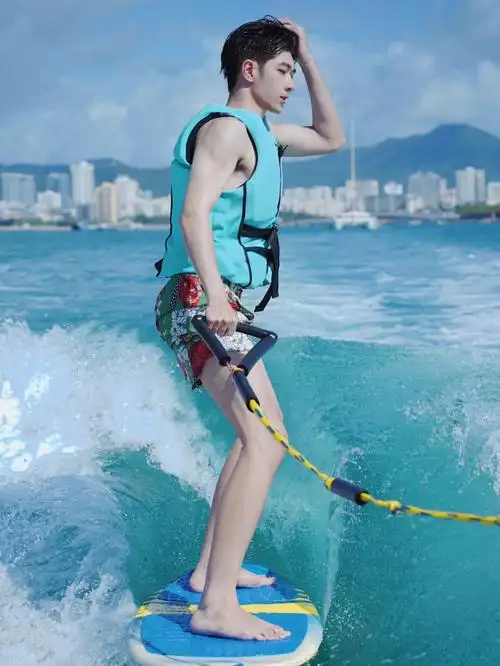 之前看angelababy,蔡徐坤都有在玩就一直给种草了!