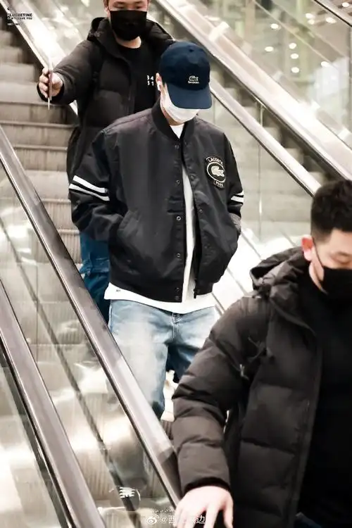 王一博机场##王一博 lacoste##王一博巴黎时装周