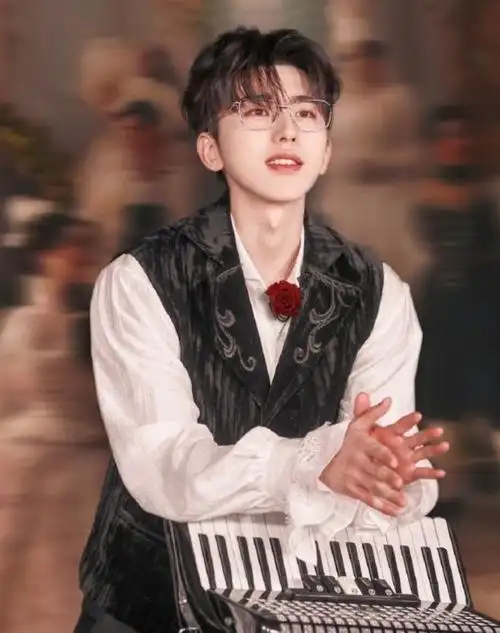 热巴消息?周柯宇怎么了?张公案?|迪丽热巴_网易订阅