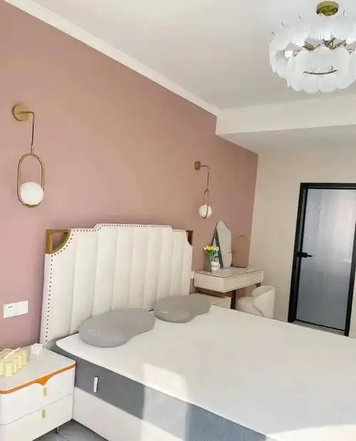 莫兰迪粉 乳白色乳胶漆,用拼色艺术,打造少女心卧室!