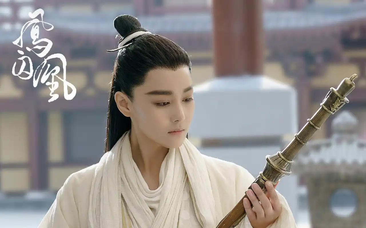 张馨予《凤囚凰》人物剧照高清桌面壁纸