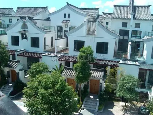 东方墅三期毛坯 联排别墅 自带地下泳池设计