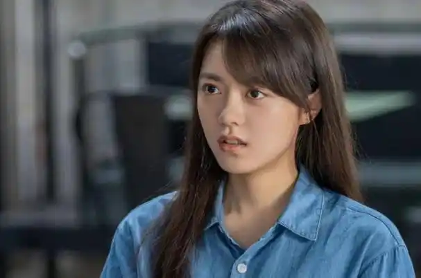 赵今麦发育的到底有多好,一袭运动装上身,网友:很难不心动