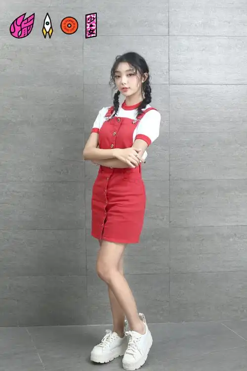 简介:火箭少女101唯美性感写真图片,分享一组火箭少女101图片给大家