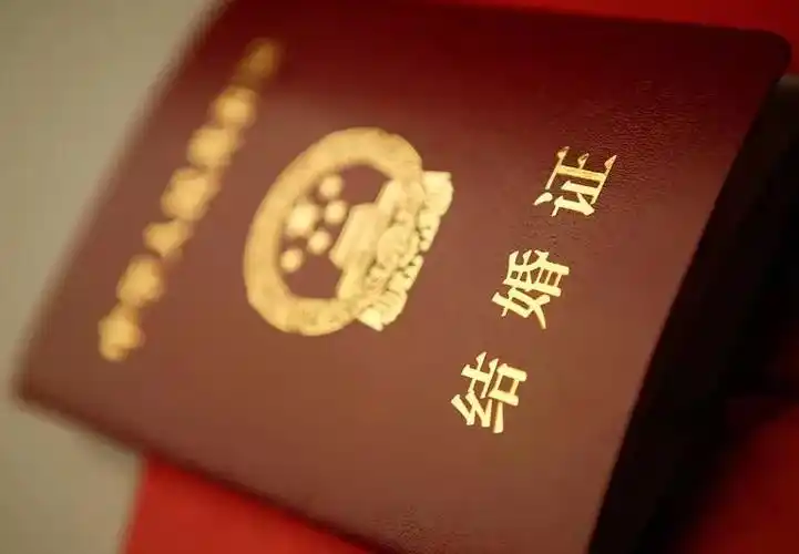 36岁女子领结婚证第二天,在茶楼被人刺死!凶手竟是他.