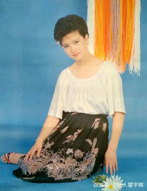 惊鸿一瞥,未若初见,古典美人何晴,12张青春老照片欣赏