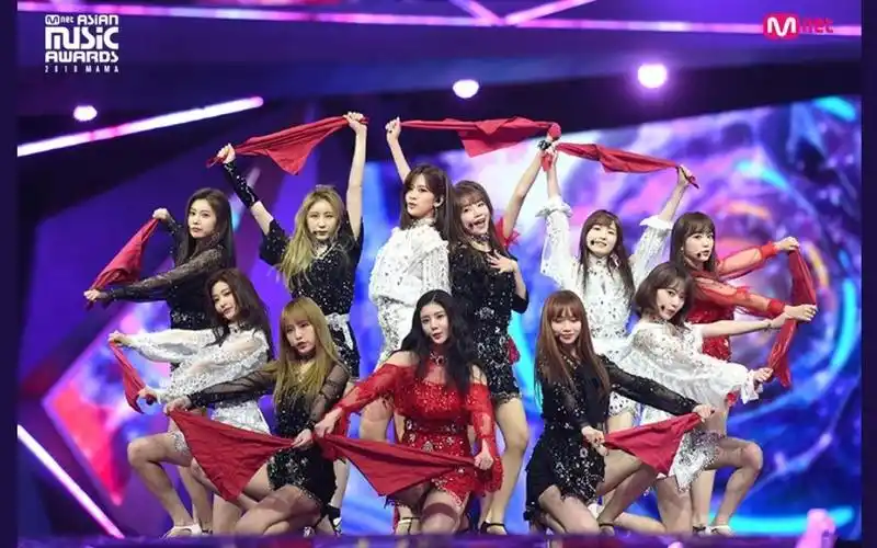 [iz*one] 2018 mama颁奖典礼表演(香港)_哔哩哔哩 (゜-゜)つロ 干杯