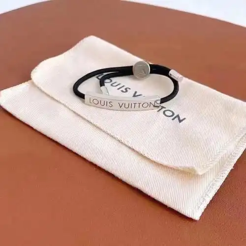 路易威登lv手环