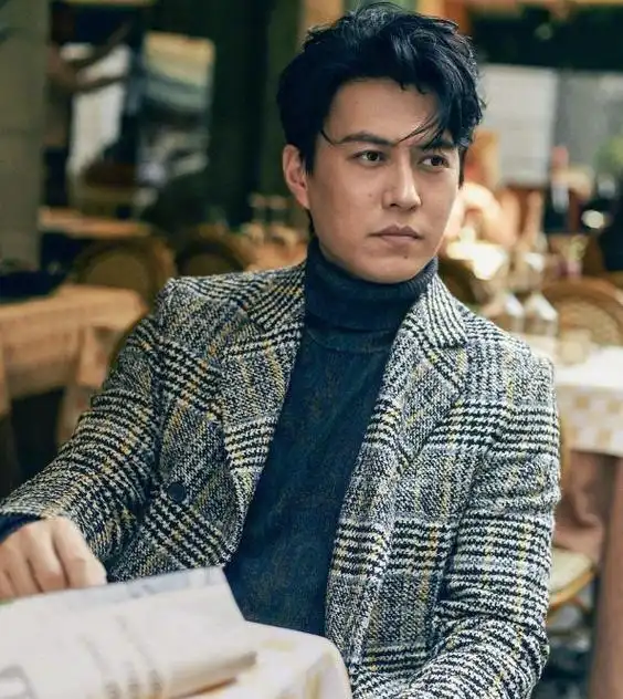 "老干部"靳东最新写真图集 你喜欢这样的男神不