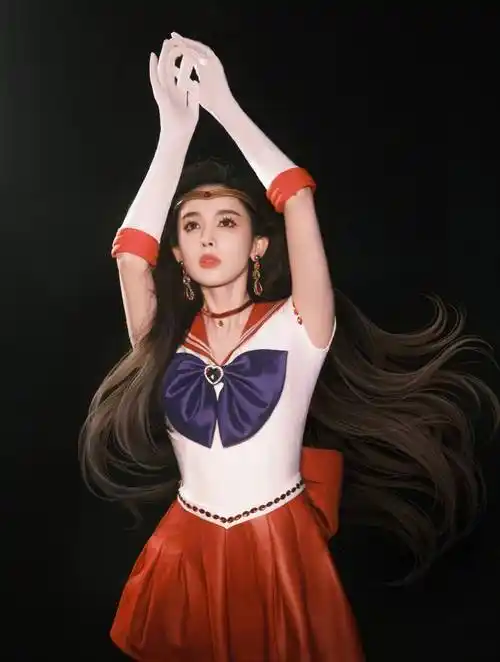 古力娜扎公开行程受期待,化身美少女战士性感妩媚,超高颜值惹人爱