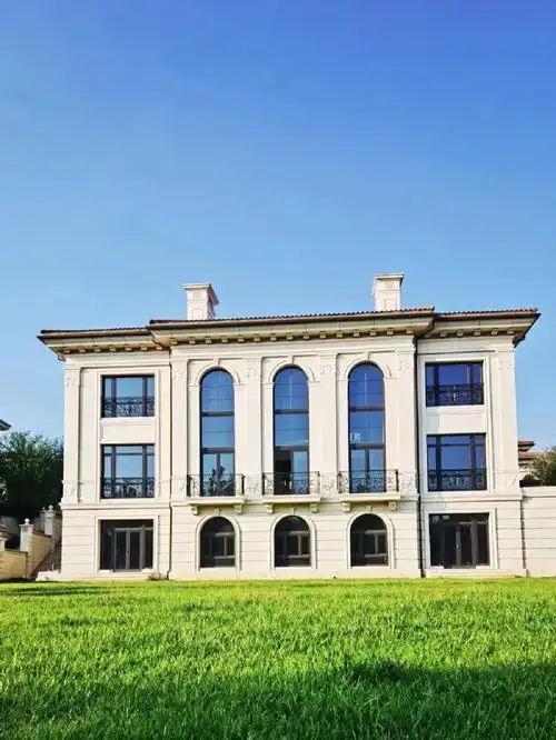 2,财富公馆(大湖中央别墅区)-1563平;3,远洋lavie(大湖)-1108平;4