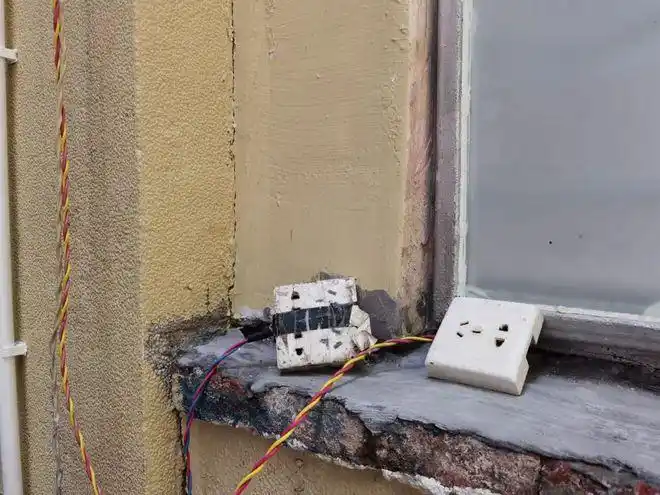 老旧小区电动车充电难居民无奈拉"飞线"隐患大|安全隐患|电线_网易