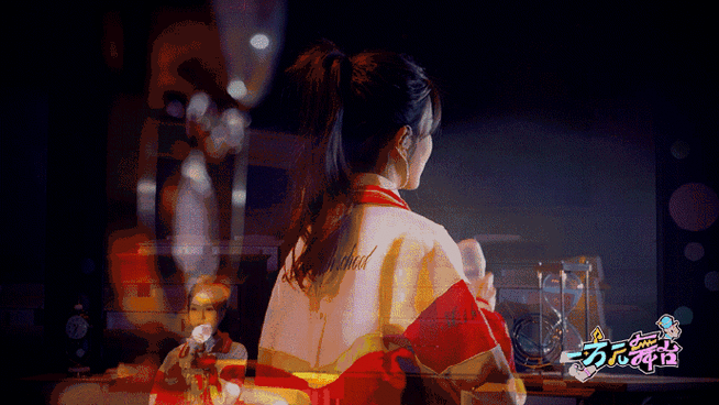 那些油墨点都是陈卓璇的青春#  学姐@陈卓璇好青春好有活力!