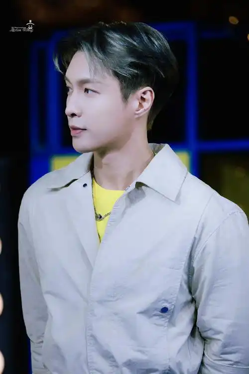 想去张艺兴店当店员##张艺兴是有当店长天赋的