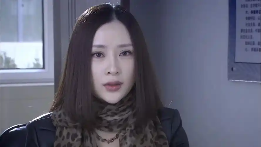 深度秘密大姐撒谎欺骗妹妹只为圆谎帮自己脱罪