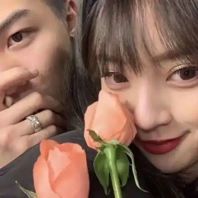 2020个性微信情侣头像只愿不负相思意