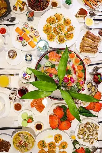 性价比逆天的cbd五星酒店自助餐,畅刷进口海鲜 砂锅煮物一道回本!