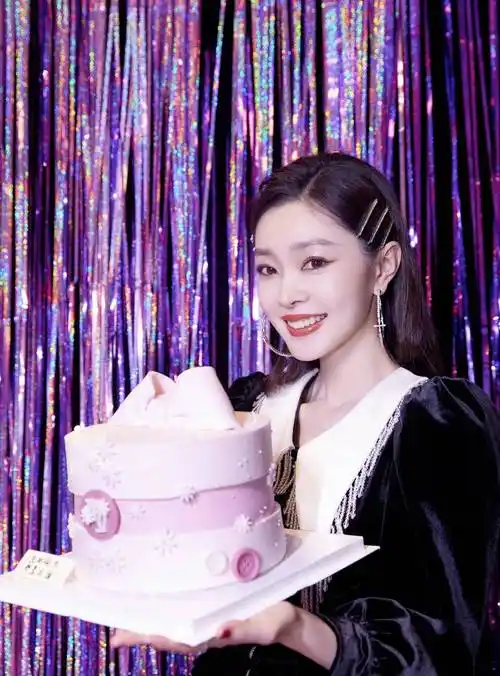 女星宋轶生日写真合集小家碧玉国色天香