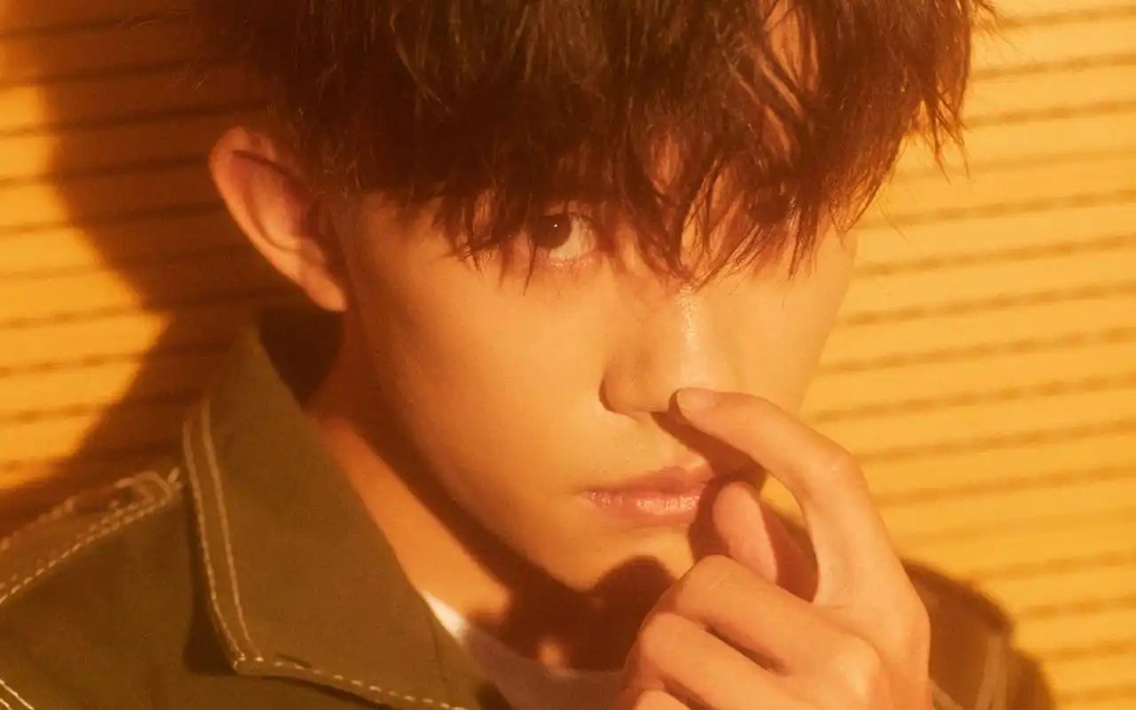 易烊千玺帅气写真图片桌面壁纸高清大图预览1920x1200_大陆明星下载