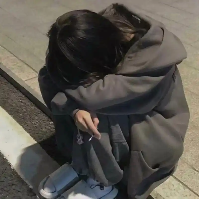 丧头像丨 你该珍惜我的,像我珍惜你那样 .