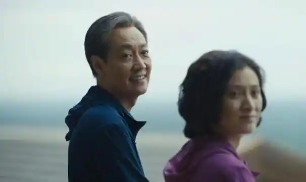 第三位则是张震将军,他同样在军事领域拥有杰出的贡献和成就.