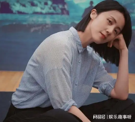 黄磊老婆孙莉最好的年纪嫁给黄磊十年生三娃一家五口真甜蜜