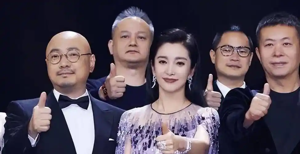 任泉:李冰冰不是我们班最漂亮的,但靠一张照片,她每次都能入选_时候