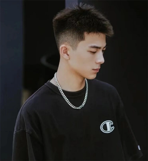 栗子头又双叒叕火了 简单清爽帅气有型_男士短发 - 美发站