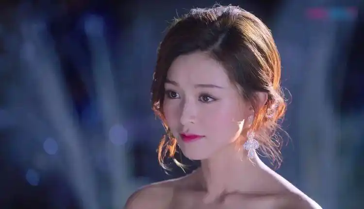 只为遇见你:高洁与总裁订婚,不料总裁一番话,高洁心如刀割