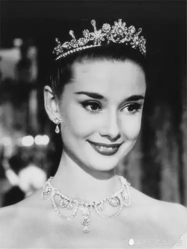 直击奥黛丽·赫本生前"最美"的老照片,张张都触动人的心扉