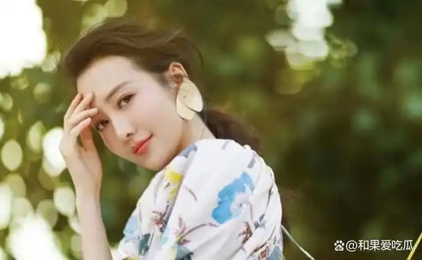 41岁王鸥产后急着复工网友猜测这是没安全感