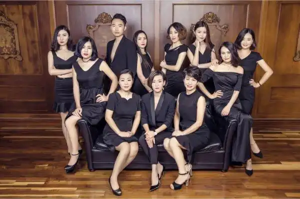 我木有威武霸气传美黑马军团创始人合影