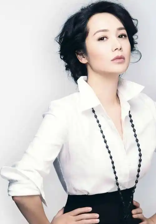 同是50岁的女明星,许晴生日活成公主,第4位好形象或崩塌_生活_伊能静