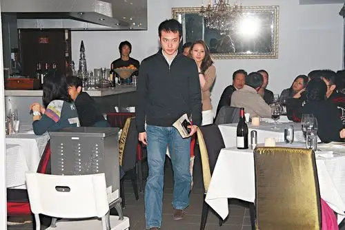 霍启文自称买不起房,活得不如霍启刚?霍家早已对两人做好安排