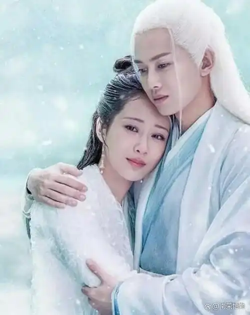 任嘉伦这位古装男神演技还是有目共睹的,将许宣前期的清冷和后期的