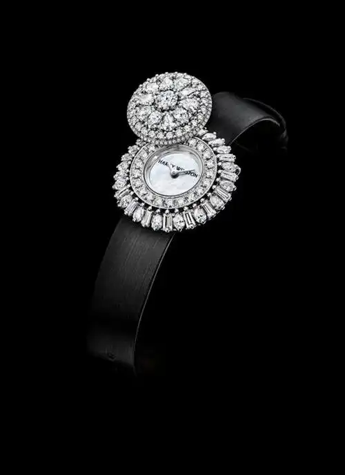 将宝贵时间隐藏在珠宝中海瑞温斯顿rosebud高级珠宝腕表